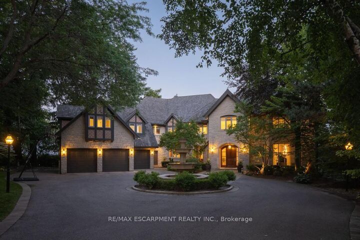 Property Photo: 4038 Lakeshore Road ON L7L 1A1