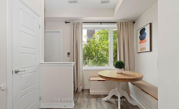 Property Photo:  19 Thomas Mulholland Drive  ON M3K 0B5 