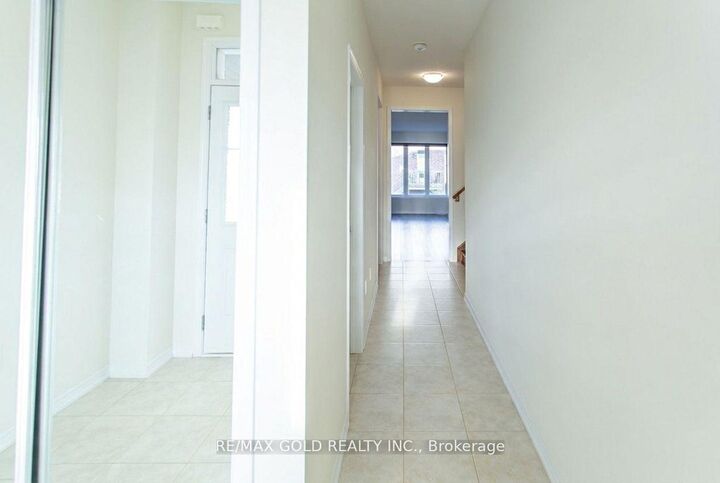 Property Photo:  8005 Odell Crescent  ON L2H 3R7 