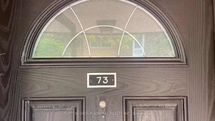 Property Photo: 6 Esterbrooke Avenue 73 ON M2J 2C2