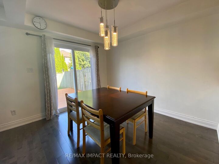 Property Photo:  17 Pidduck Street  ON L1E 2W3 