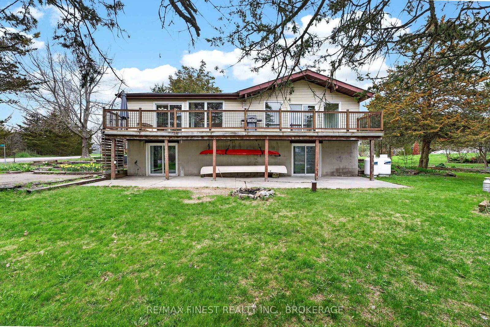 Property Photo: 8 Sunrise Court ON K8N 4Z7