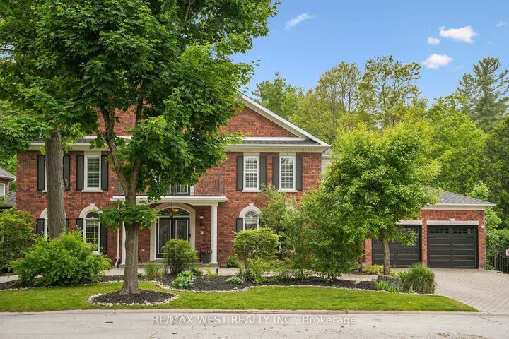 Property Photo:  81 Woodview Drive  ON L1V 1L1 