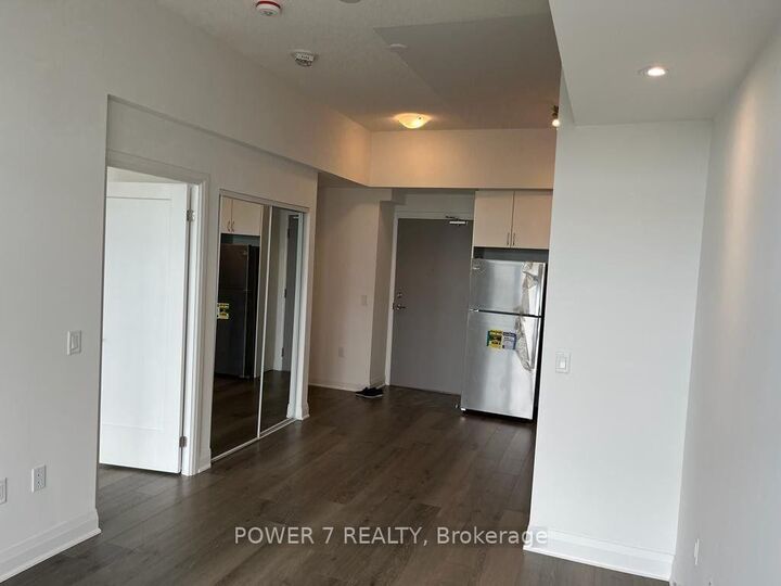 Property Photo: 3220 Sheppard Avenue N 611 ON M1T 3K3
