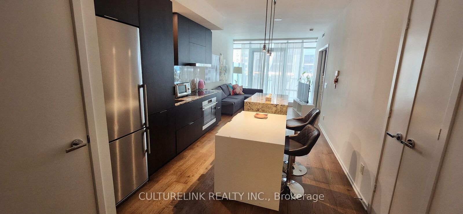 Property Photo: 1 Bloor Street E 3408 ON M4W 1A9