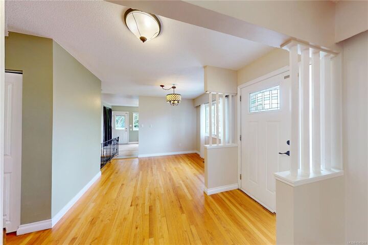 Property Photo: 1710 Sprucewood Pl BC V8N 1H3