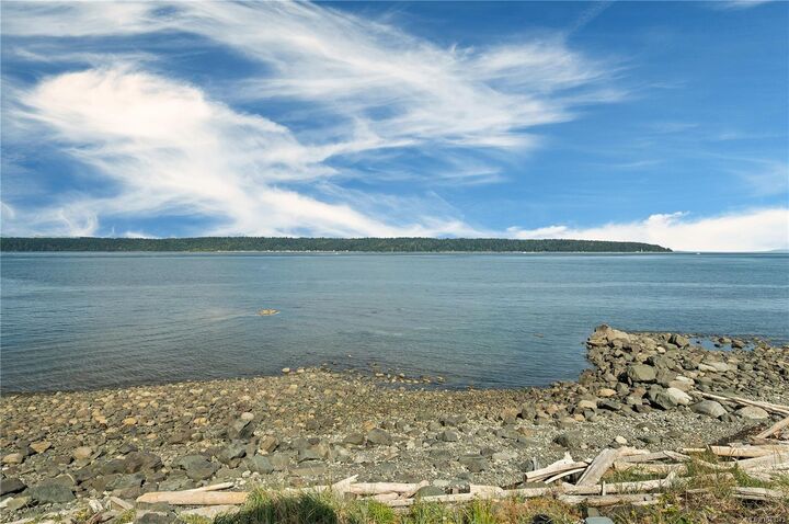 Property Photo: 87 Island Hwy S #209 BC V9W 1A2