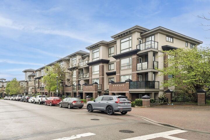 10822 City Parkway 111 — photo 1