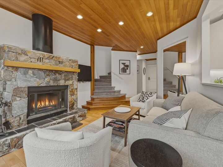 Property Photo: 4201 Sunshine Place 5 BC V0N 1B4