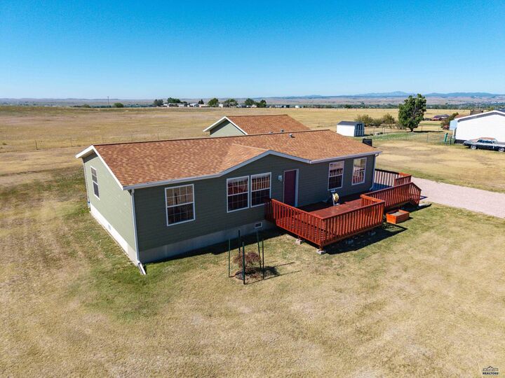 Property Photo: 14773 Shetland Ln SD 57703