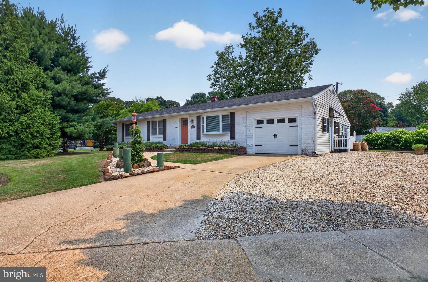 Property Photo: 219 Kathy Court MD 21146