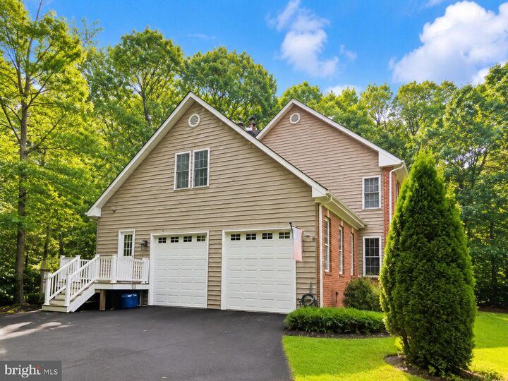 Property Photo: 8610 Laroque Run Drive VA 22407