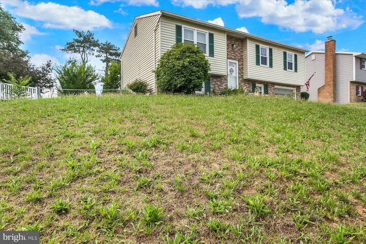 Property Photo:  6255 Warren Avenue  PA 17112 