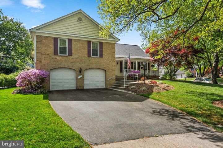 Property Photo: 9021 Parliament Drive VA 22015