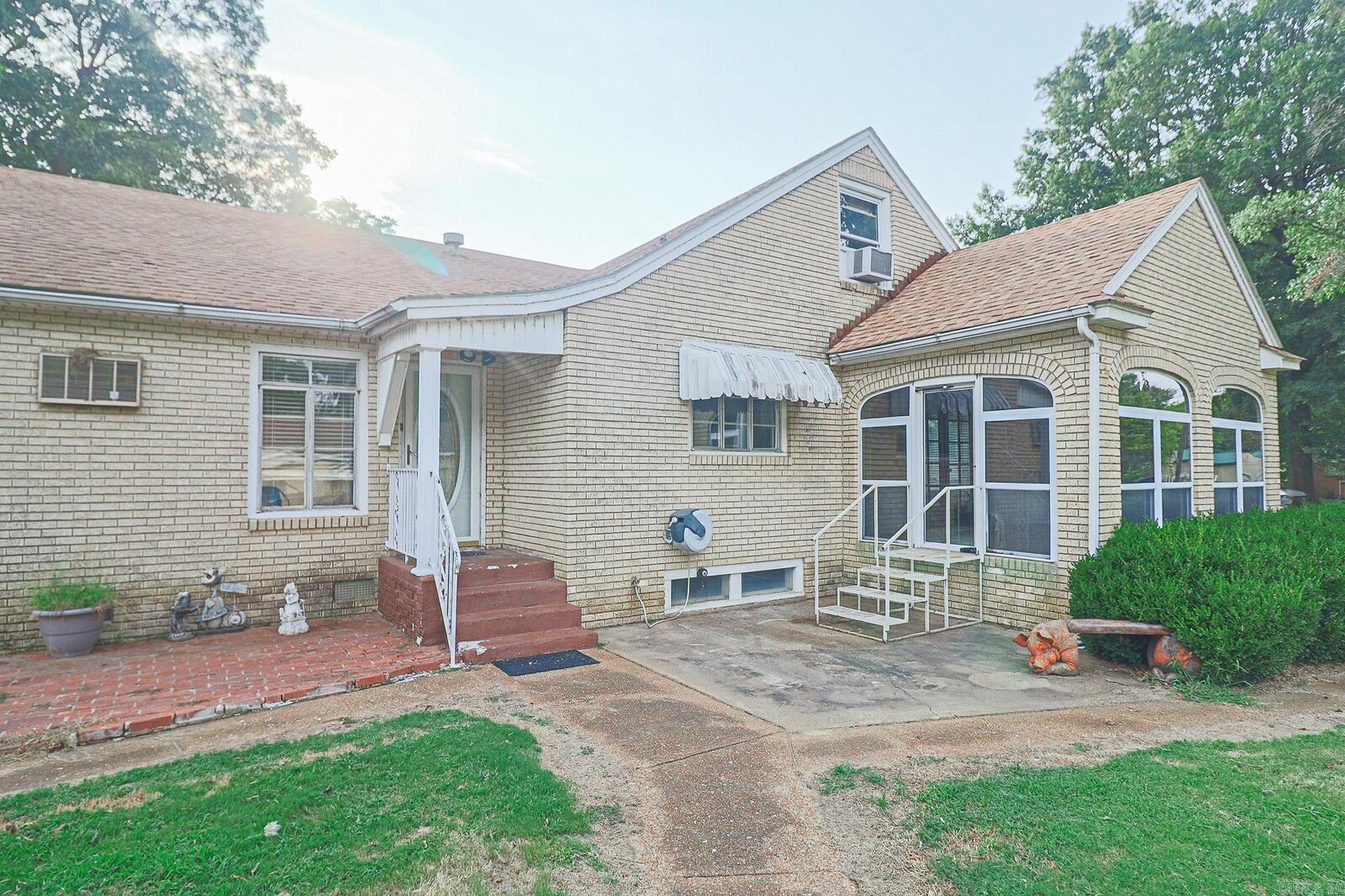 Property Photo: 201 Hughey Street AR 72471