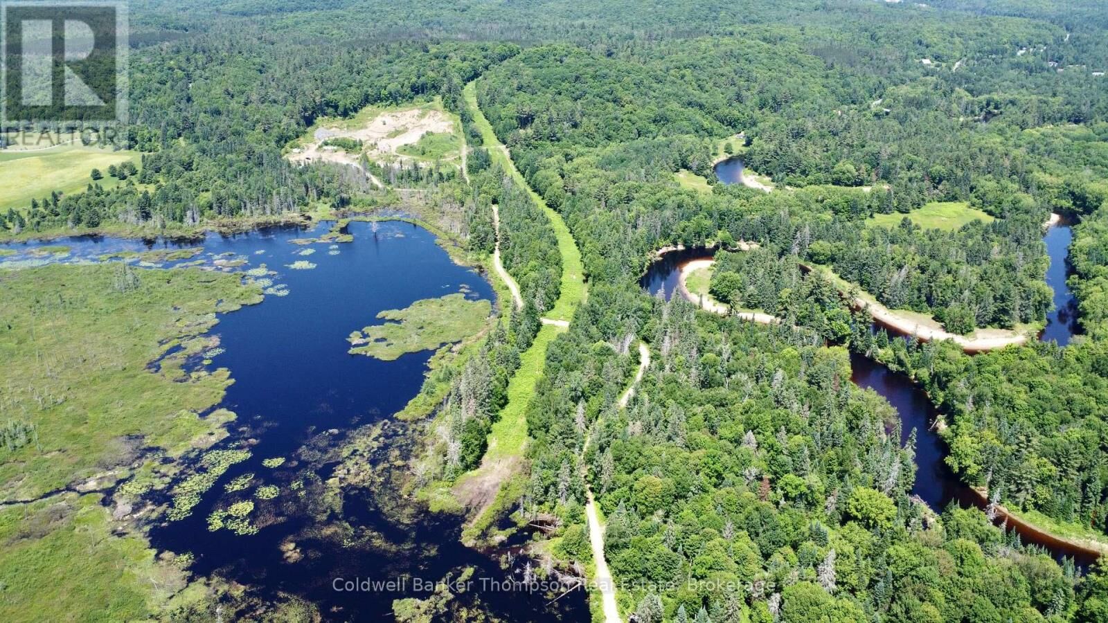 Photo de la propriété:  235 Sinclair Road  ON P1H 0J6 