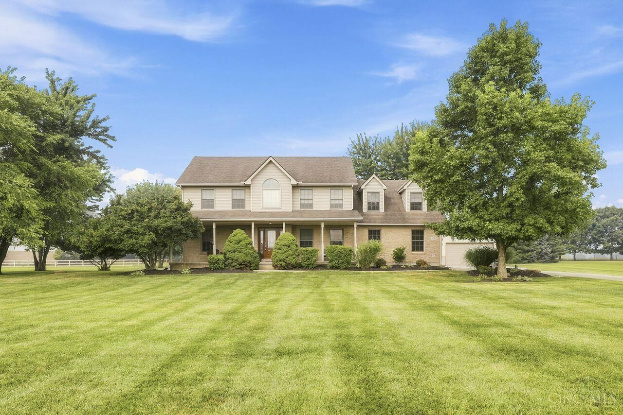 Property Photo: 2521 Twin Oaks Drive OH 45036