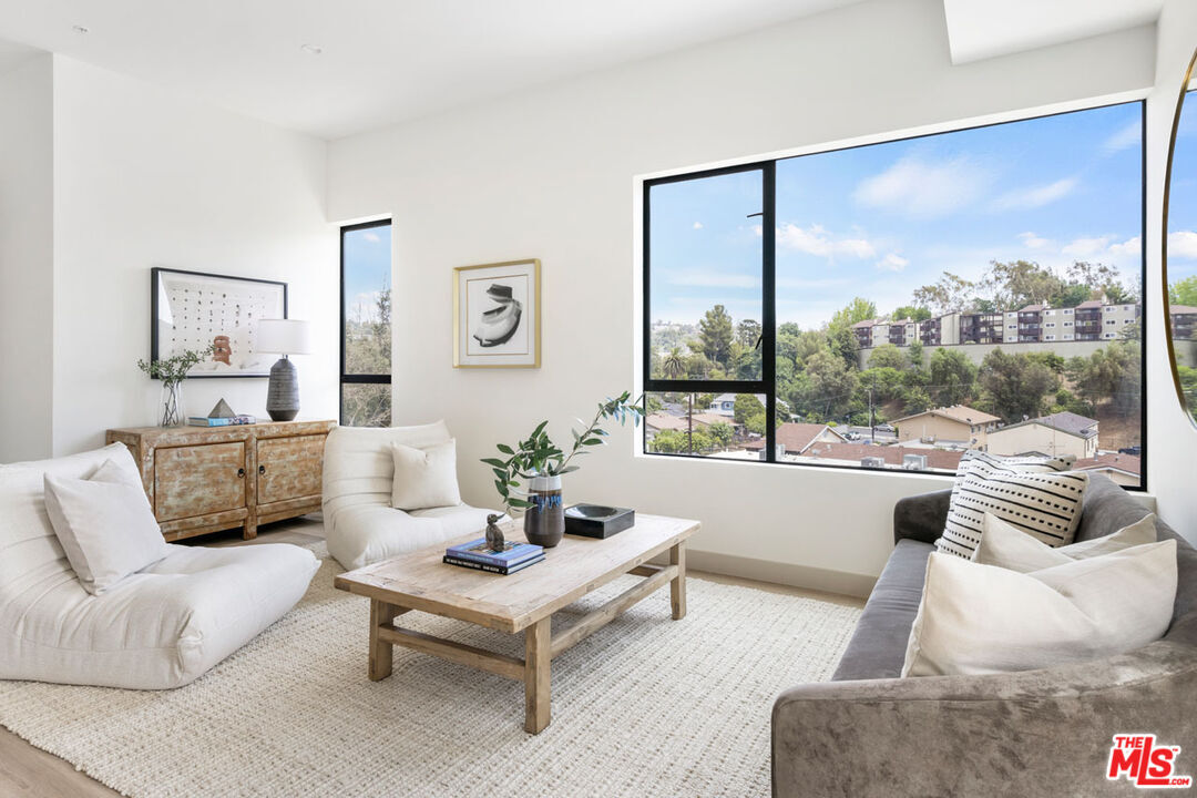 Property Photo: 173 1/4 S Avenue 57 CA 90042