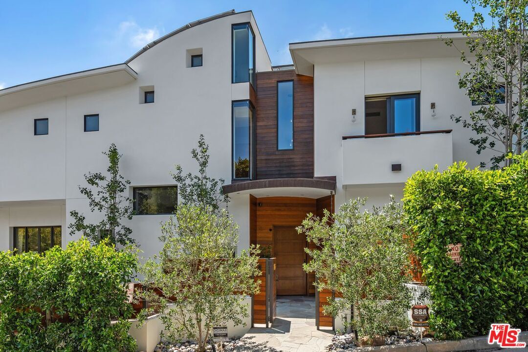 Property Photo: 1535 Umeo Rd CA 90272