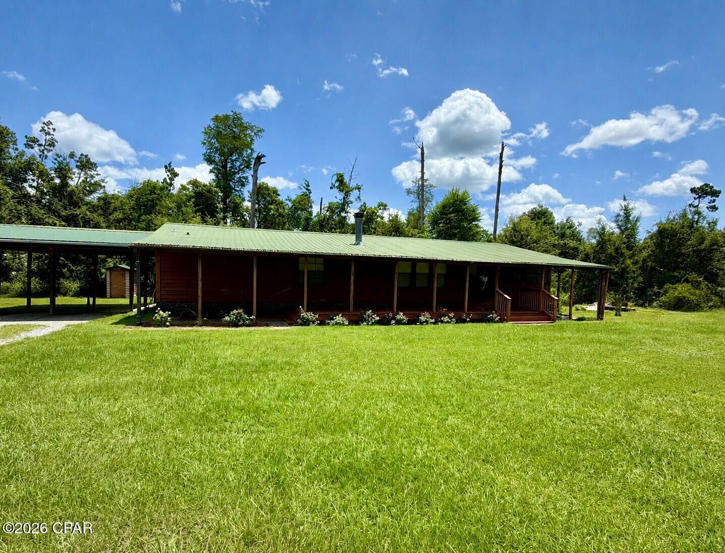 Property Photo: 8306 Highway 2301 FL 32466