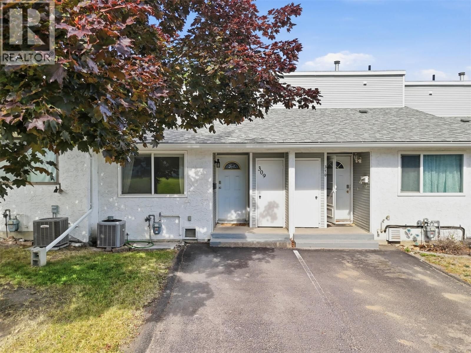 Property Photo: 1780 Springview Place 309 BC V2E 1C8