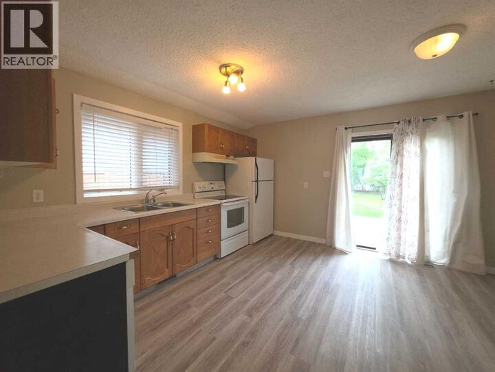 Property Photo: 2606 46th Avenue SK S9V 1S3