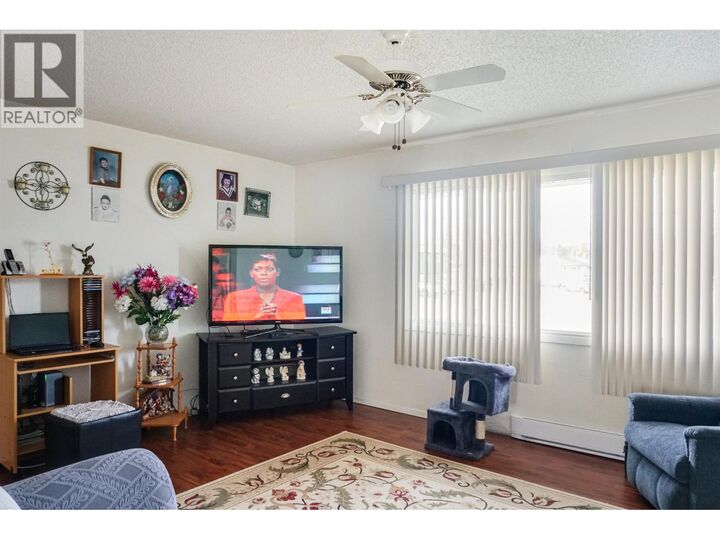Property Photo:  5 Grebe Street  BC V8C 1P2 