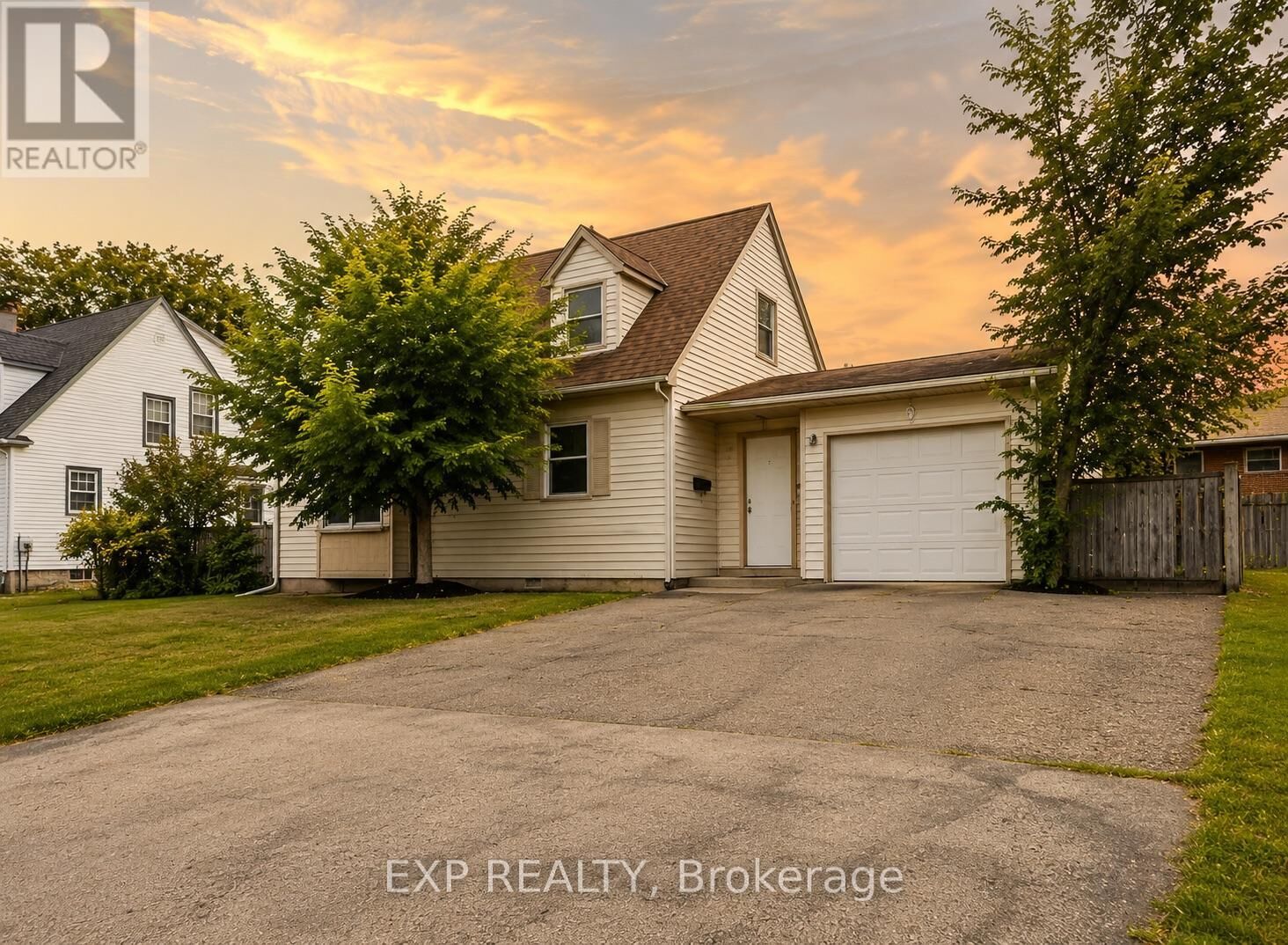 Property Photo: 208 Thorold Road ON L3C 3V7
