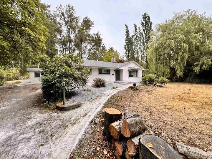 Property Photo:  20861 72 Avenue  BC V2Y 1T6 