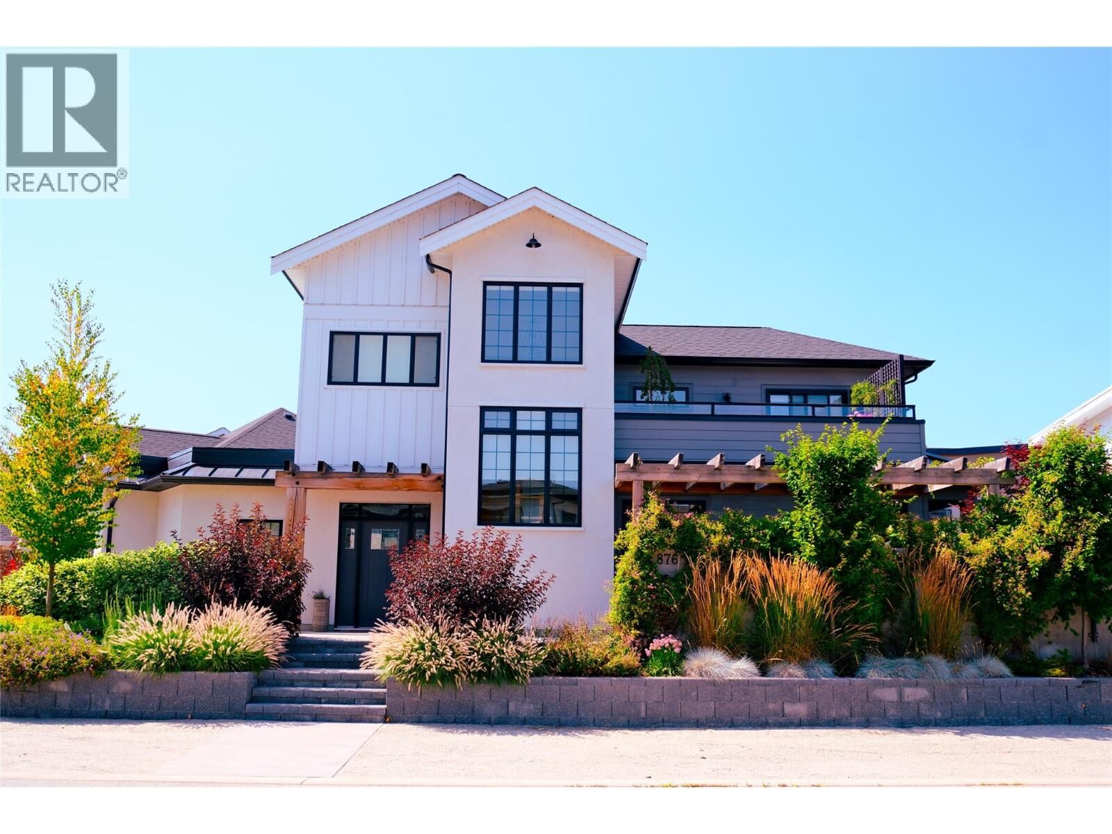 Property Photo: 876 Johnson Street BC V0H 1Z9