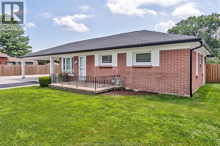 Property Photo: 350 Maple Avenue ON N9J 1P2