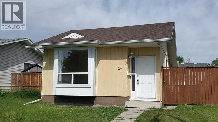 Property Photo: 27 Aberdare Crescent Northeast AB T2A 6T5