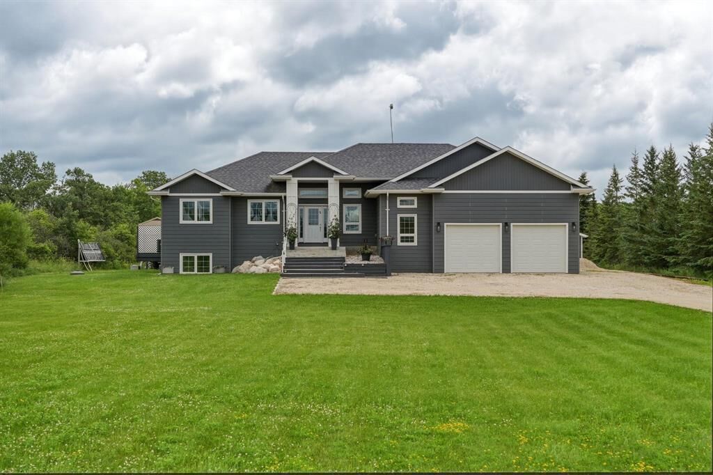 Property Photo: 182 Railway Street MB R1A 3K3