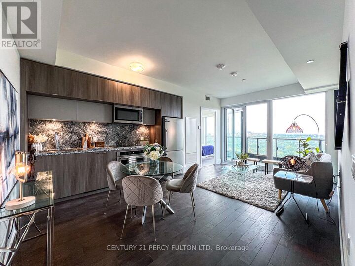 Property Photo: 585 Bloor Street East 3415 ON M4W 0B3