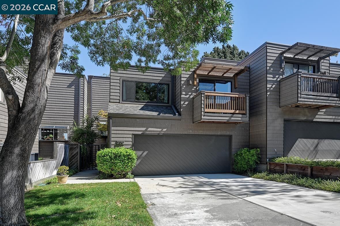 Property Photo: 557 Monarch Ridge Dr CA 94597