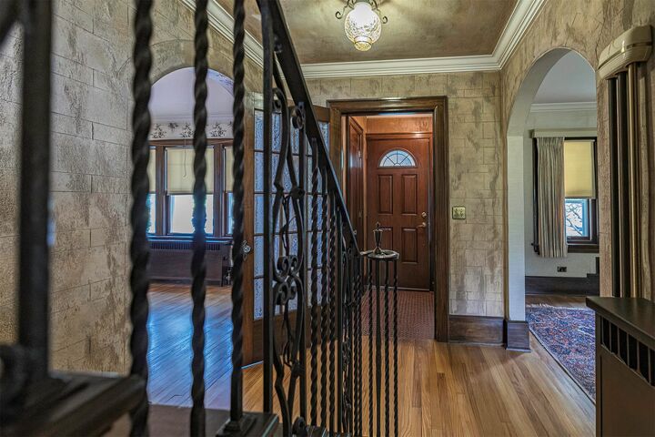 Property Photo:  440 Mohawk Drive  PA 16505 