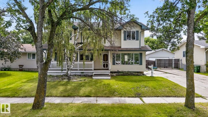 Property Photo: 9019 96 Avenue AB T8L 1E6