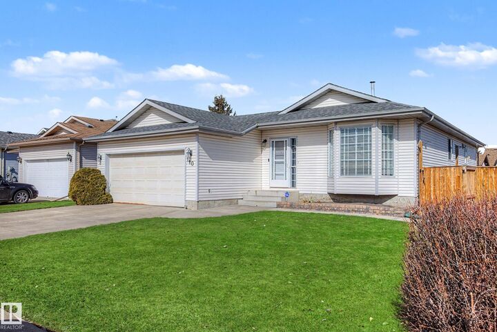 Property Photo: 110 Lunnon Drive AB T0A 1N0