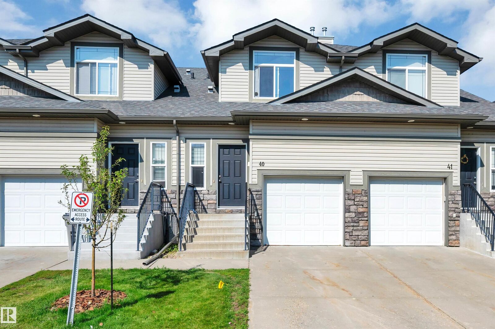 Property Photo: 9511 102 Avenue 40 AB T8R 8C6