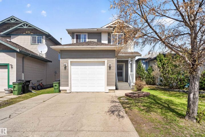 Property Photo: 9014 166 Avenue NW AB T5Z 3H5
