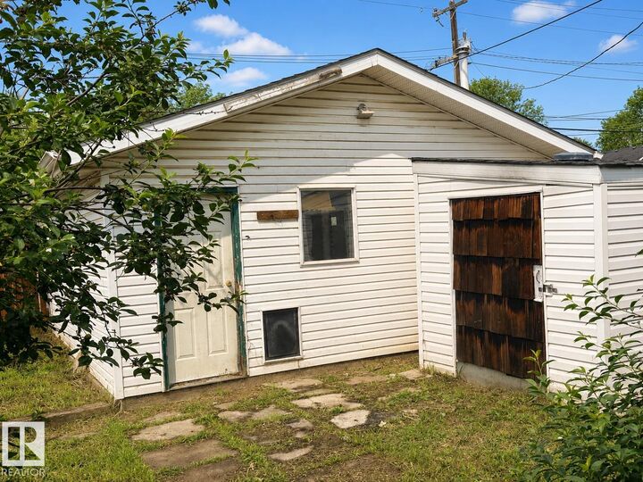 Property Photo: 11916 95A Street NW AB T5G 1R5