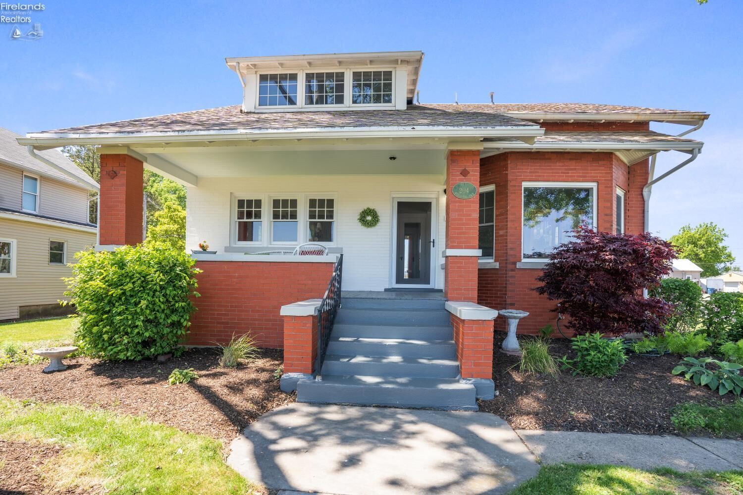 Property Photo: 204 Monroe Street OH 43452