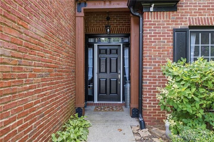 Property Photo:  1075 S Bethany Creek Drive  GA 30004 