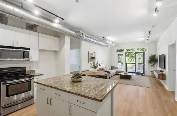 Property Photo:  5300 Peachtree Road 1204  GA 30341 
