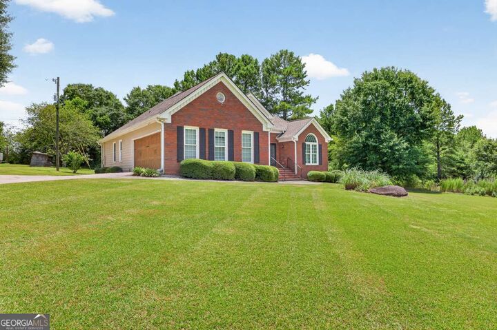 Property Photo: 1262 Bowman Road GA 30045