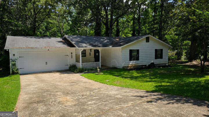 Property Photo:  159 Longview Road  GA 30281 