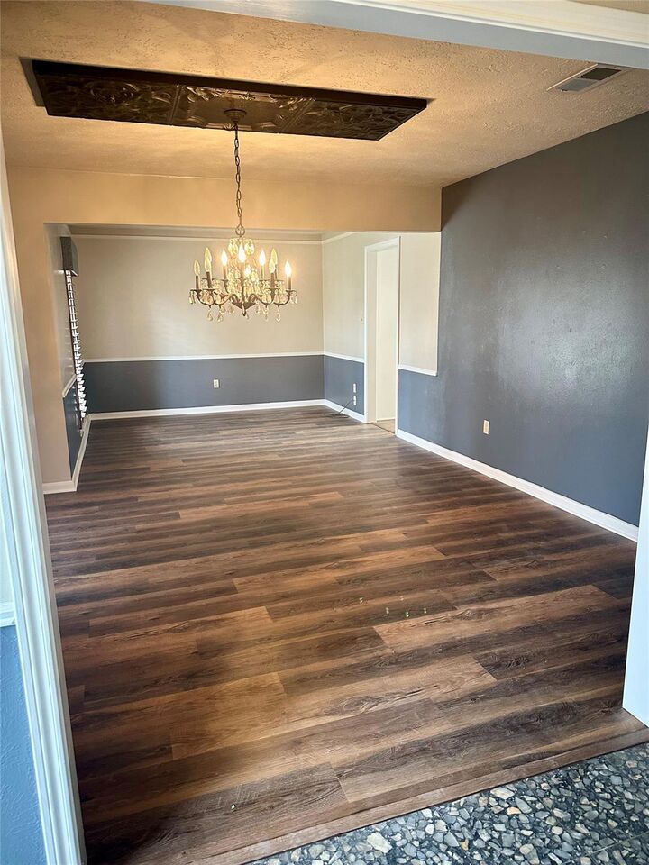 Property Photo: 103 Wroxton Drive TX 77304