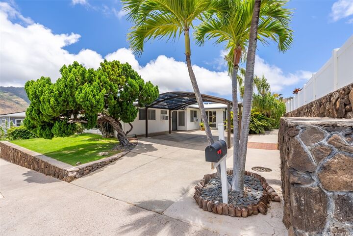 Property Photo: 7222 Naohe Street HI 96825