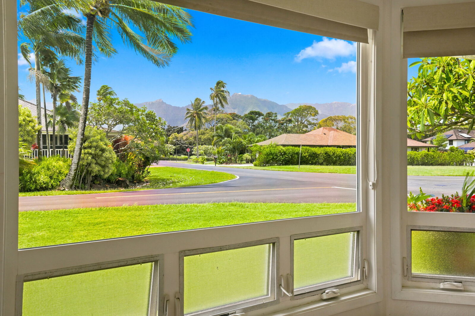 Property Photo: 5144 Kapiolani Lp HI 96722