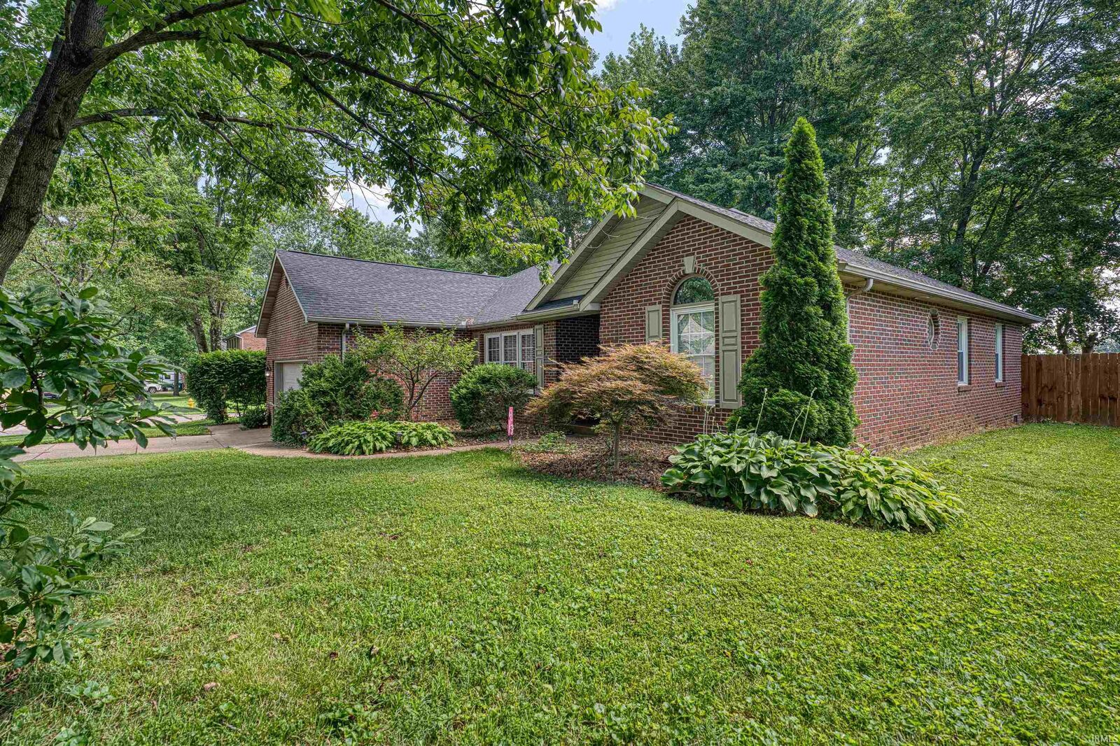 Property Photo: 4422 Summercreek Lane IN 47630